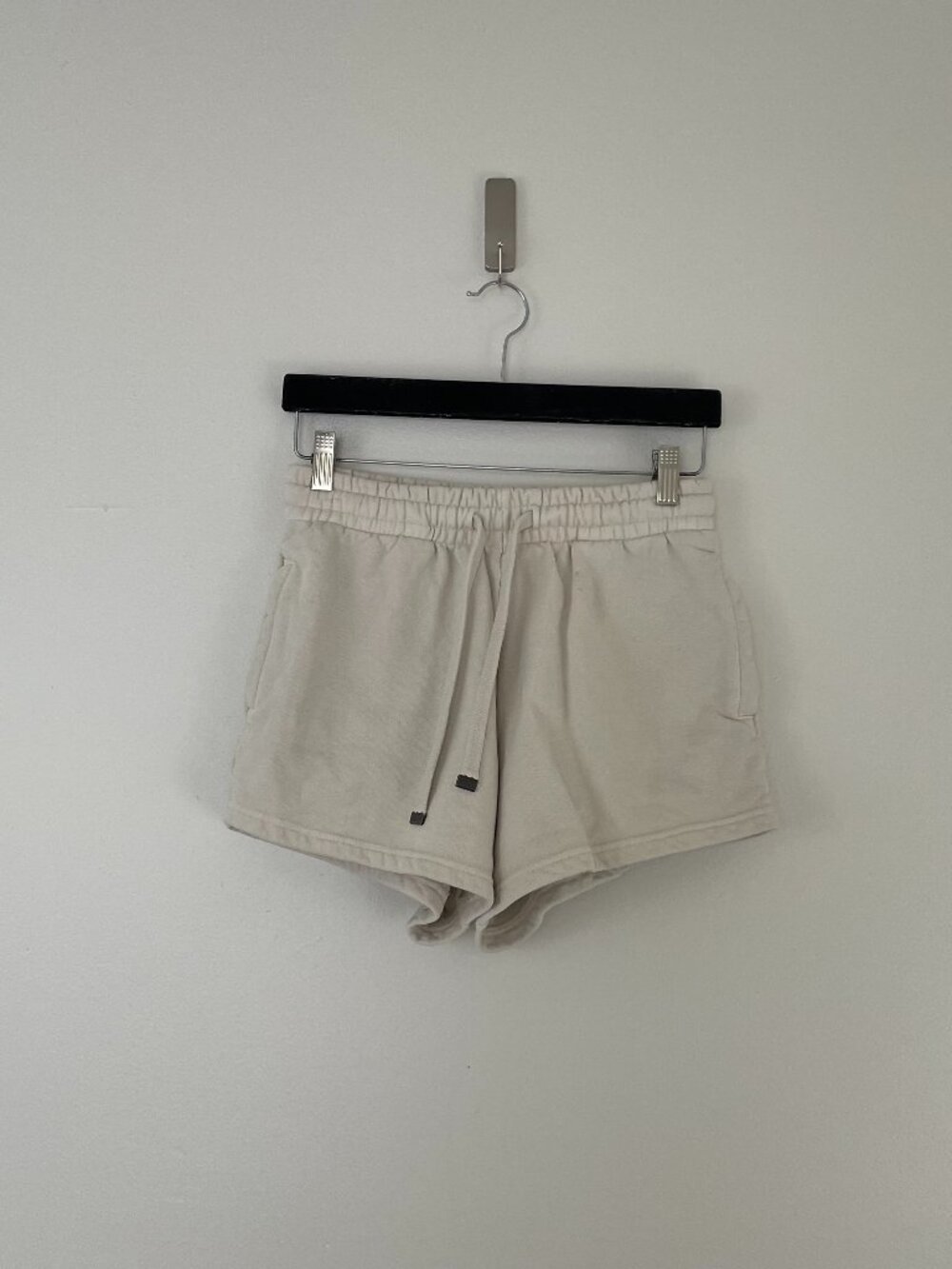 Talentless Heavyweight Classic Sweat Shorts in Bone Size Small